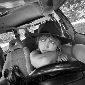 Meet your Posher, Dasha